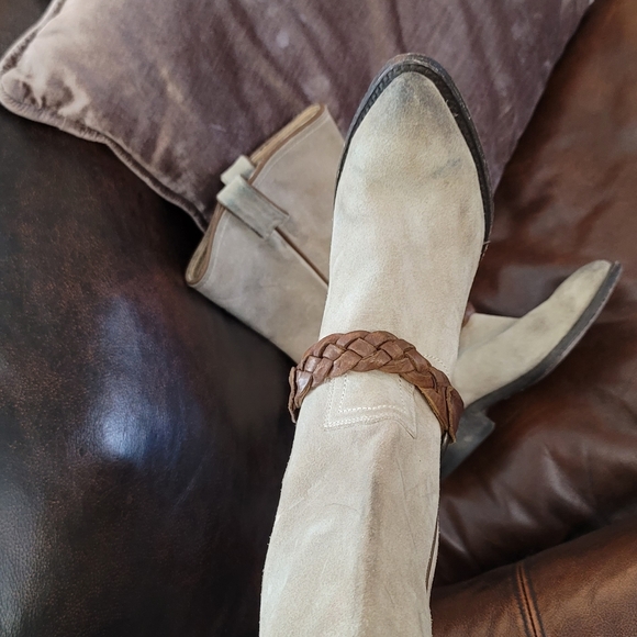 Frye Shoes - Frye Western Suede Boots.